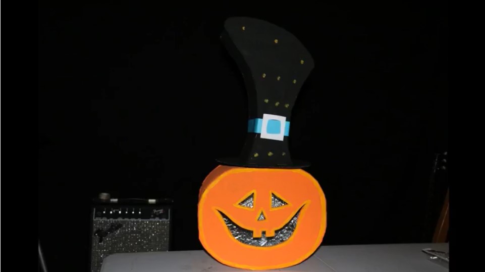 Our favourite Cardboard Crafts for Halloween Low cost ideas