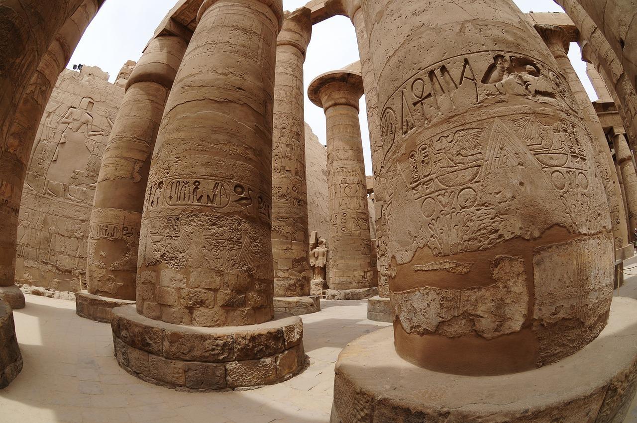 Egyptian columns show the strength in the roundness of tubes