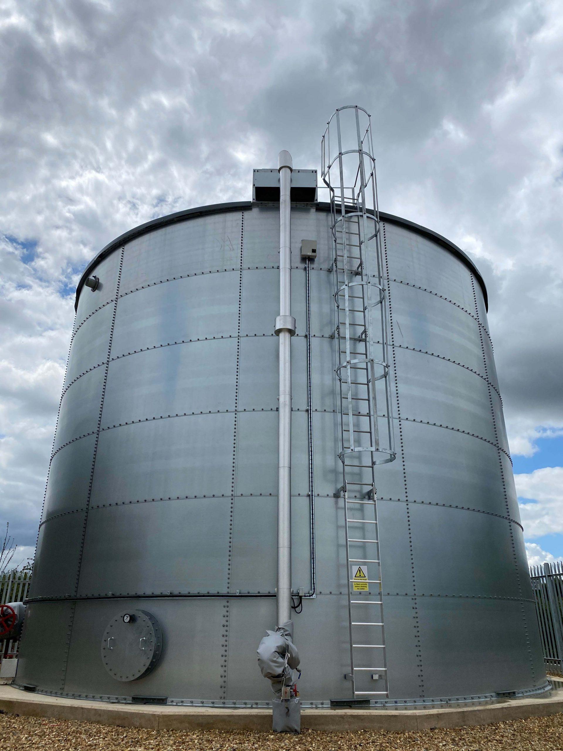 Water storage tanks at RAJA UK's new packaging warehouse