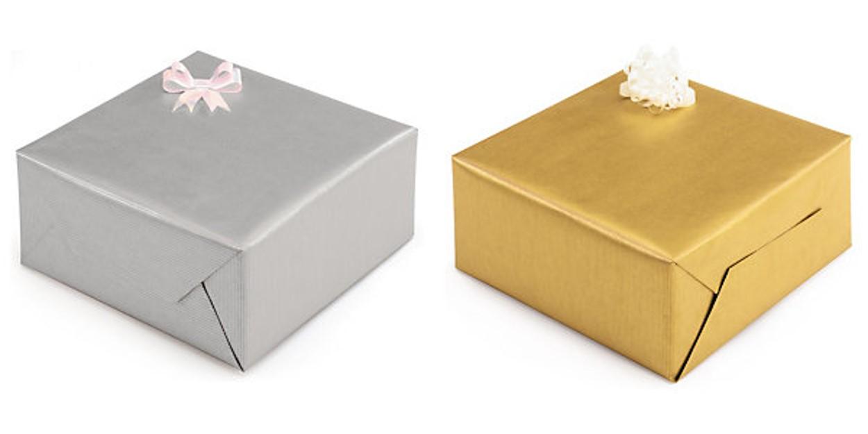Silver and gold is also very Christmas-y